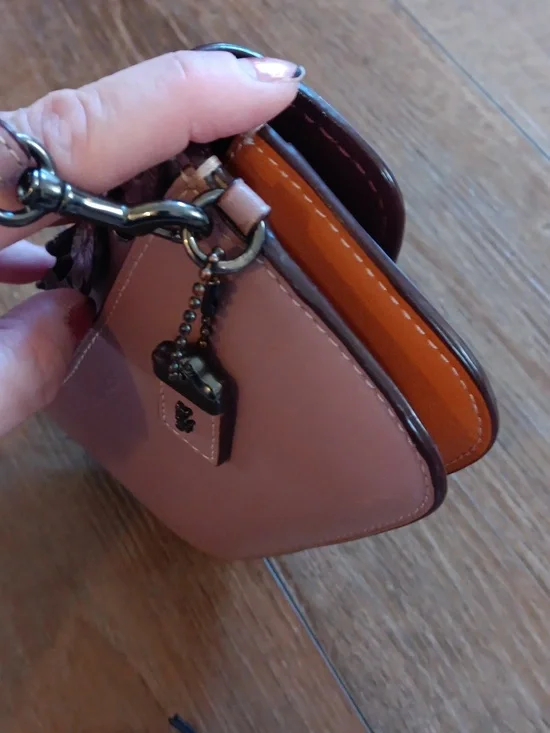 Coach Dusty Rose Tea Rose Clutch With Handtag - Picture 13 of 16